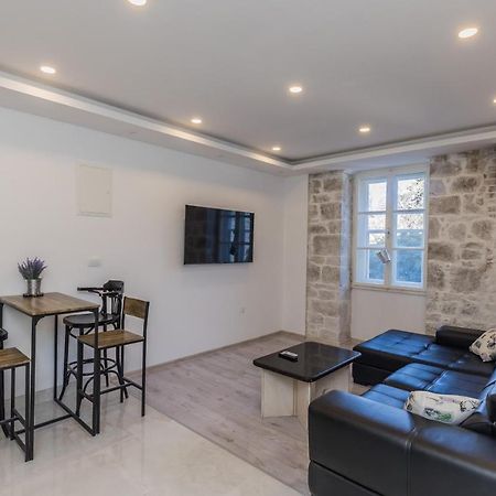 Seafront Apartments Karlo Kaštela Kültér fotó