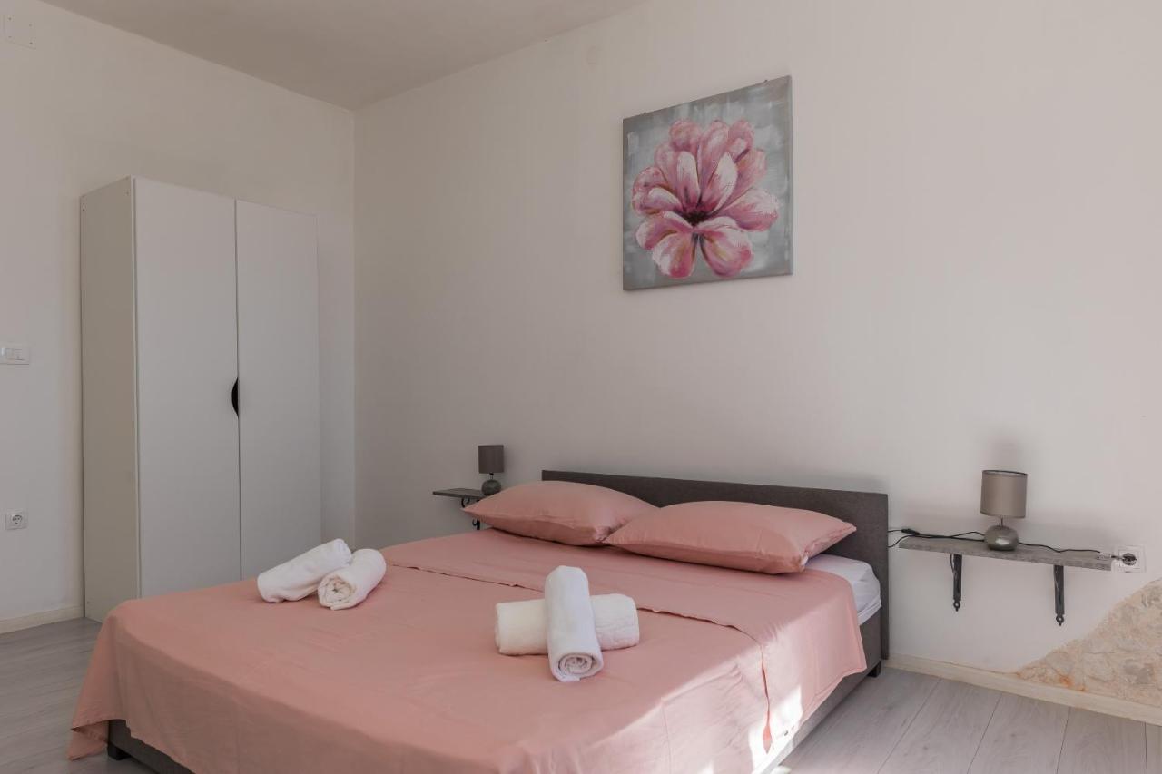 Seafront Apartments Karlo Kaštela Kültér fotó