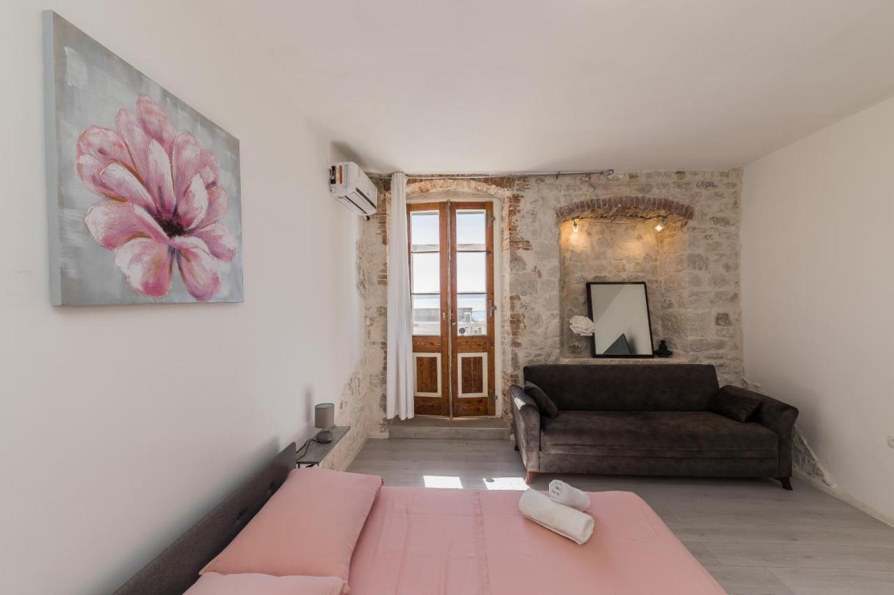Seafront Apartments Karlo Kaštela Kültér fotó