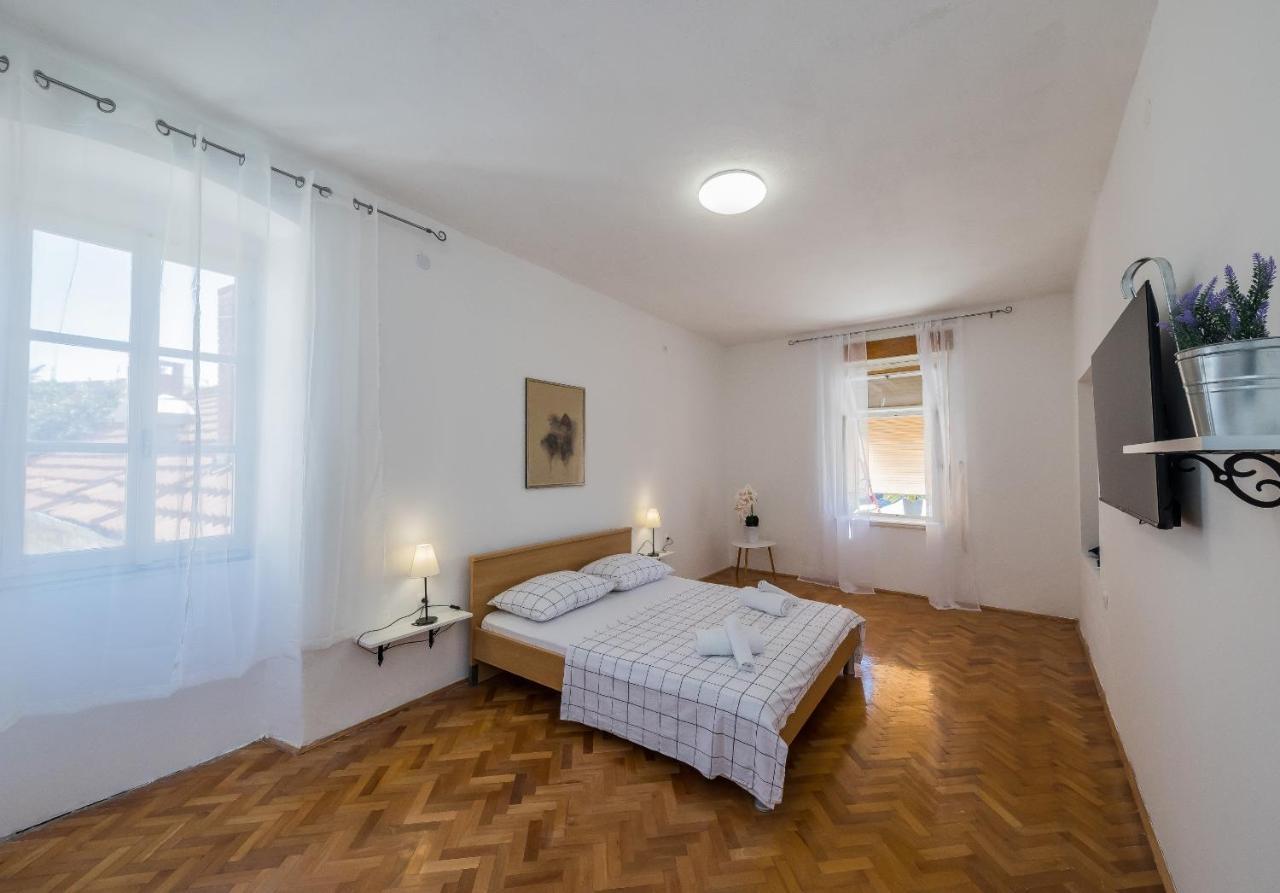 Seafront Apartments Karlo Kaštela Kültér fotó