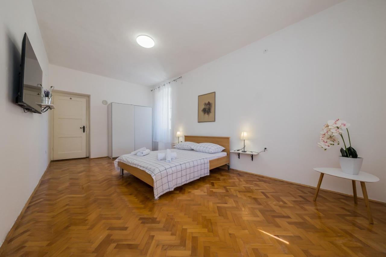 Seafront Apartments Karlo Kaštela Kültér fotó