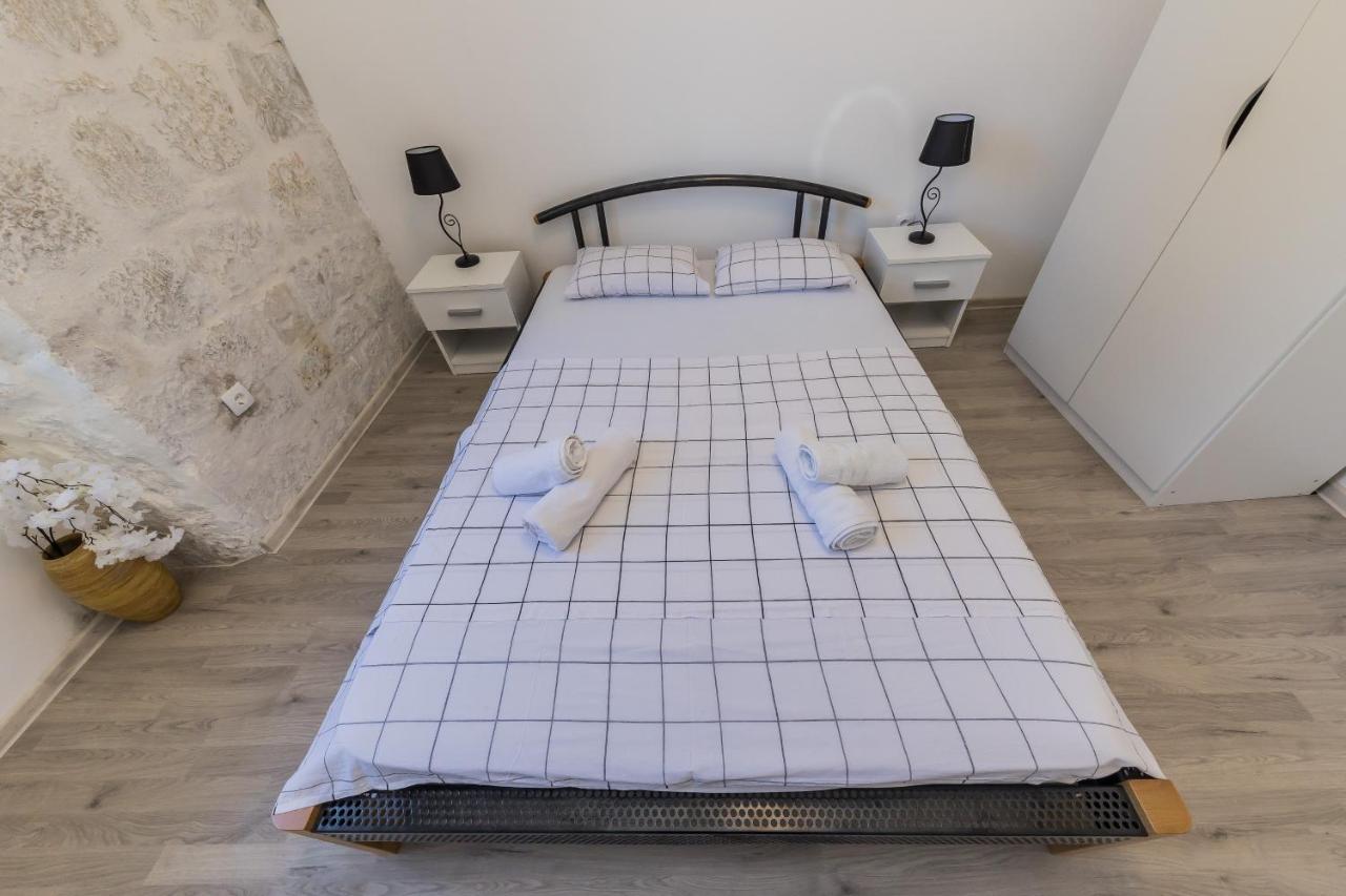 Seafront Apartments Karlo Kaštela Kültér fotó