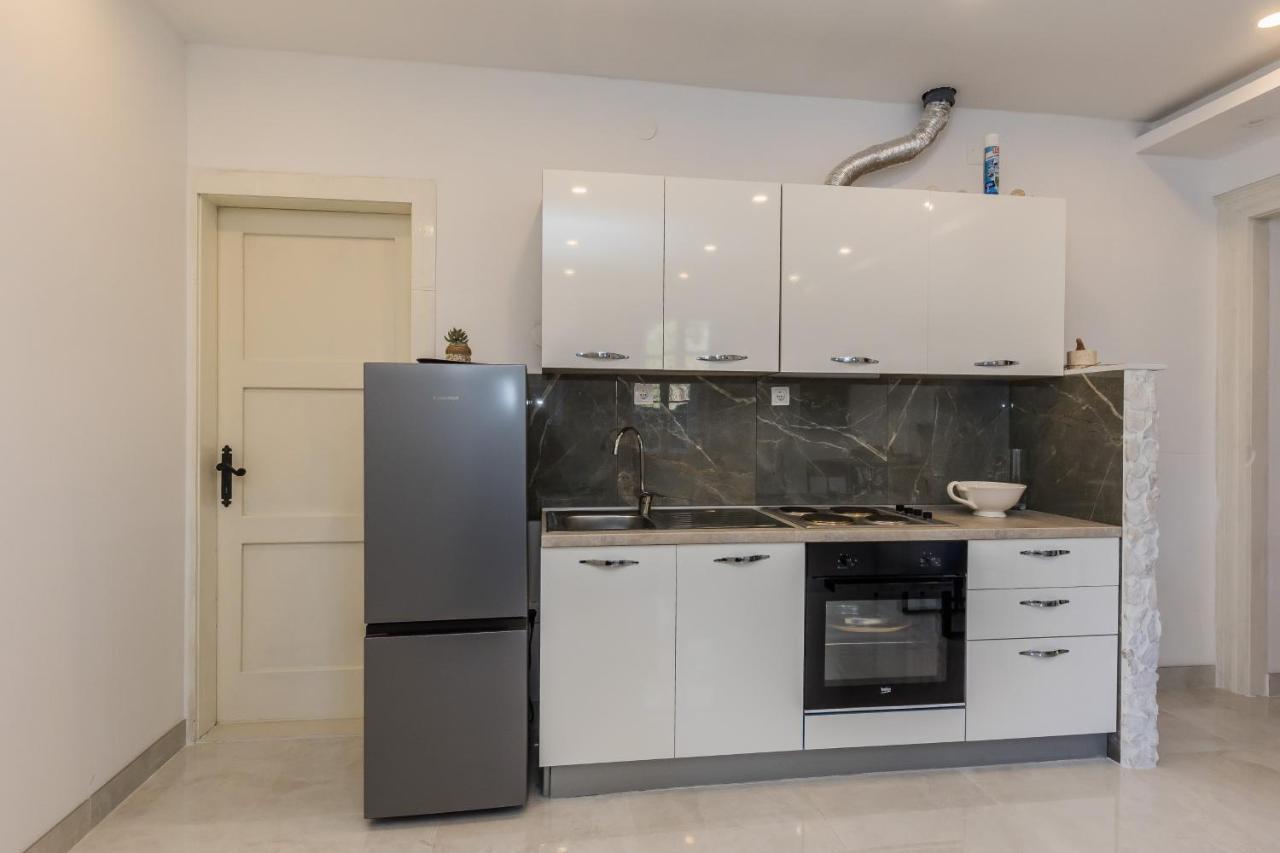 Seafront Apartments Karlo Kaštela Kültér fotó